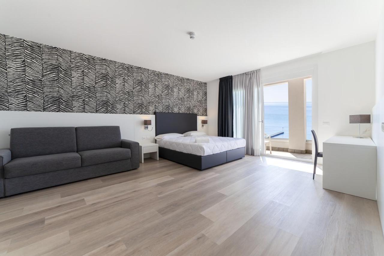 Hotel Columbia & Ninfea Lido di Jesolo Exterior photo